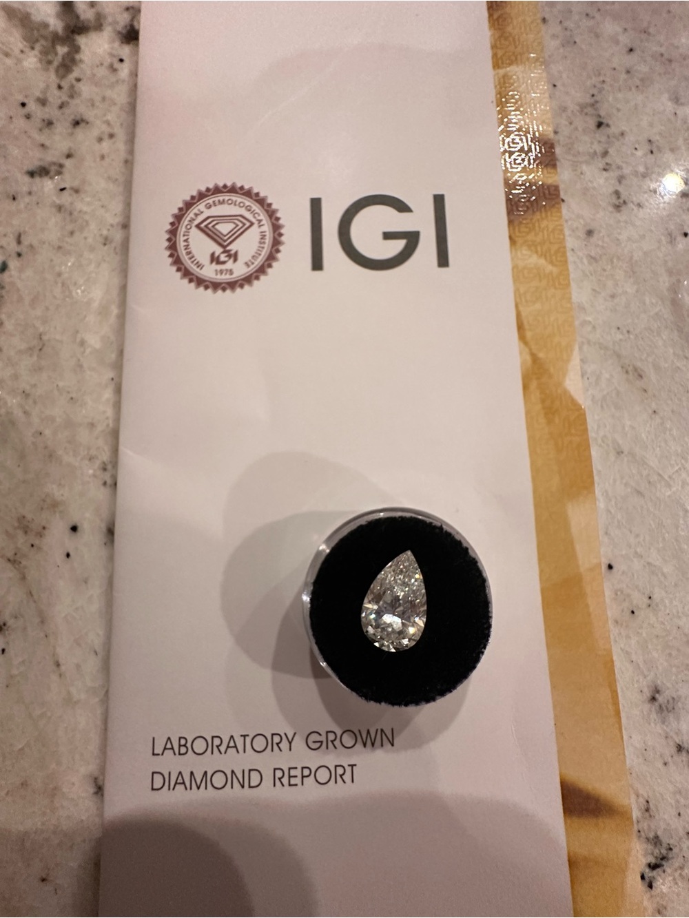 Pear shaped loose diamond. 4.4 carat
VVS2 G color